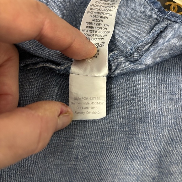 Maurices Dark Blue Casual Long Sleeve Button Down Denim Jean Chambray Shirt 1 XL - Picture 13 of 16